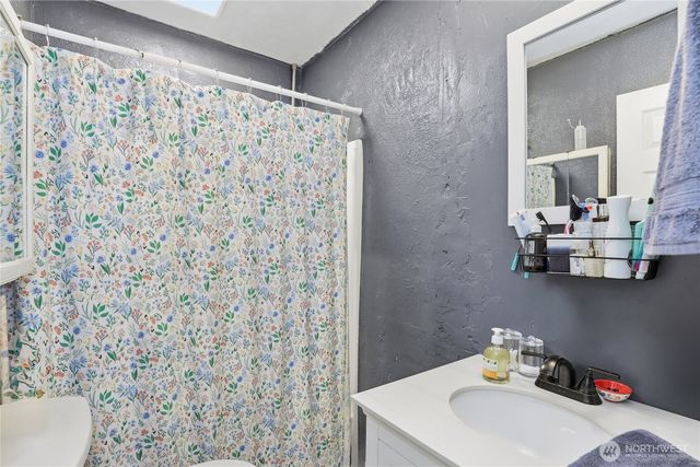 2013 11th Street, Bremerton, WA 98337