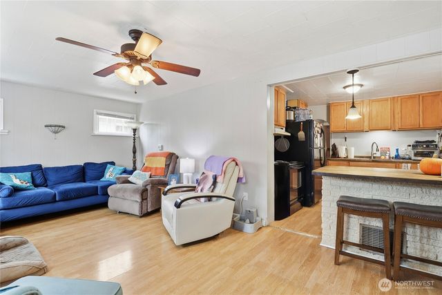 2013 11th Street, Bremerton, WA 98337