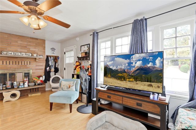 2013 11th Street, Bremerton, WA 98337