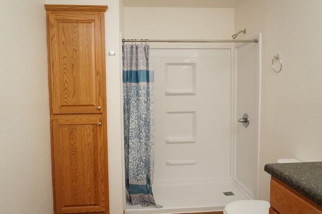 815 Parkside Lane, Charles City, IA 50616