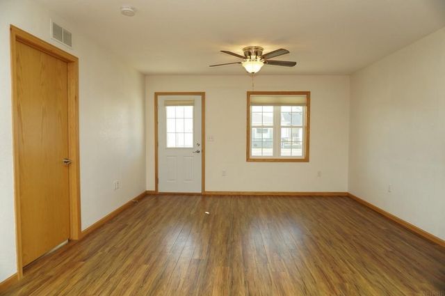 815 Parkside Lane, Charles City, IA 50616