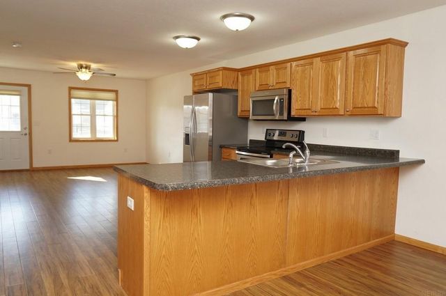 815 Parkside Lane, Charles City, IA 50616