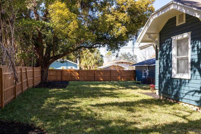 5606 N MIAMI AVENUE, Tampa, FL 33604