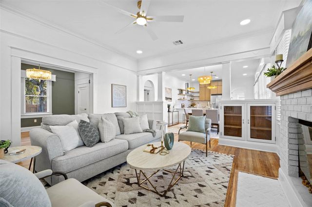 5606 N MIAMI AVENUE, Tampa, FL 33604