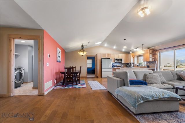 422 E River Rock Road, Belgrade, MT 59714