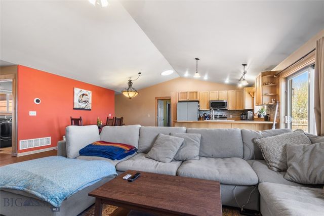 422 E River Rock Road, Belgrade, MT 59714