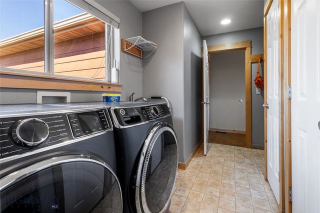 422 E River Rock Road, Belgrade, MT 59714