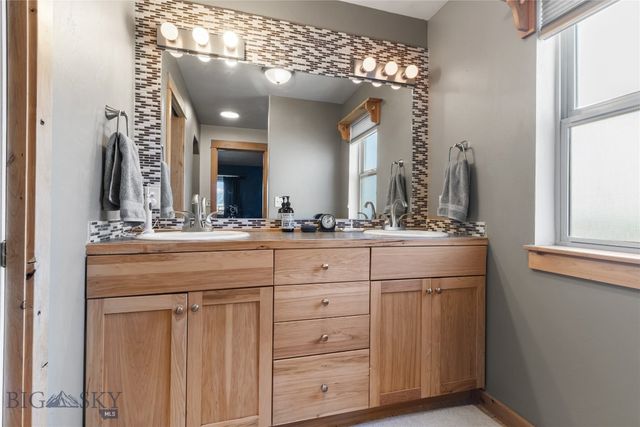 422 E River Rock Road, Belgrade, MT 59714