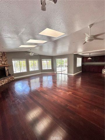 2415 Mercedes, Highland, CA 92346