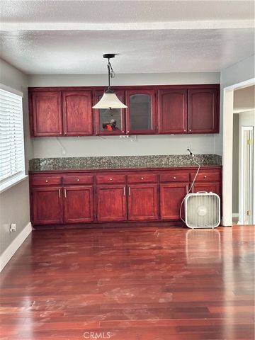 2415 Mercedes, Highland, CA 92346