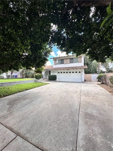 2415 Mercedes, Highland, CA 92346