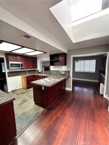 2415 Mercedes, Highland, CA 92346