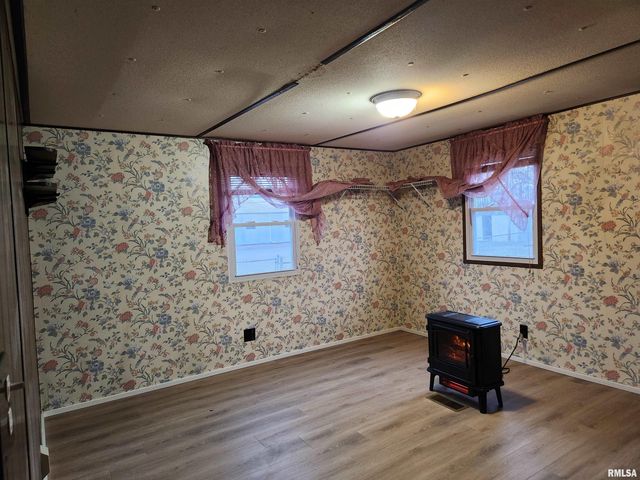 14625 E E IL Hwy 15 Highway, Mt Vernon, IL 62864