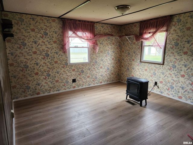 14625 E E IL Hwy 15 Highway, Mt Vernon, IL 62864