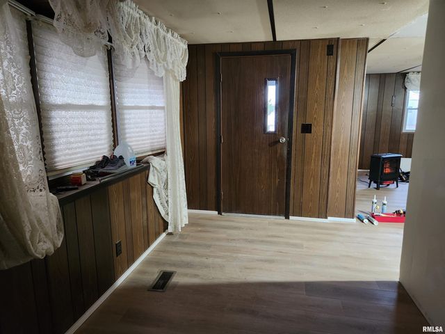 14625 E E IL Hwy 15 Highway, Mt Vernon, IL 62864