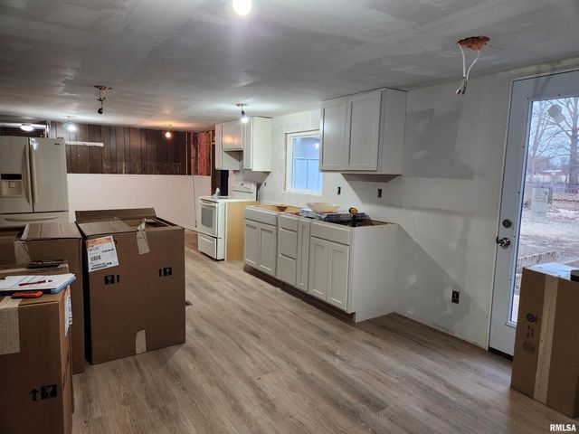 14625 E E IL Hwy 15 Highway, Mt Vernon, IL 62864