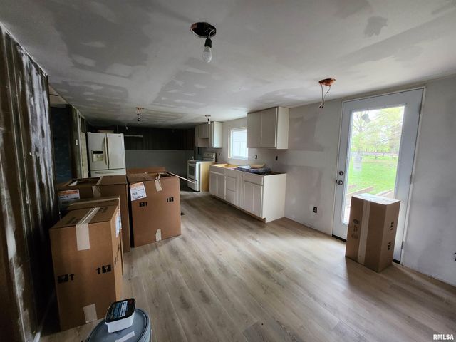 14625 E E IL Hwy 15 Highway, Mt Vernon, IL 62864