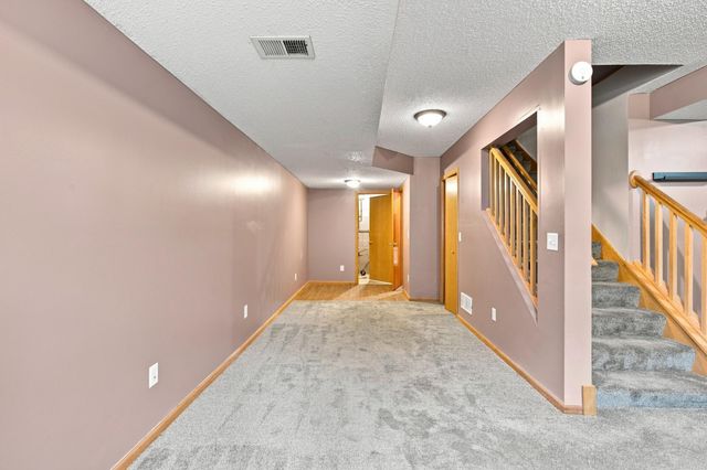 8605 Tessman Circle N, Brooklyn Park, MN 55445