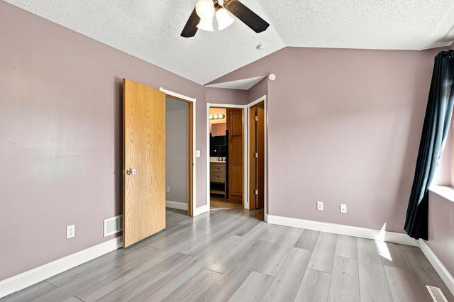 8605 Tessman Circle N, Brooklyn Park, MN 55445