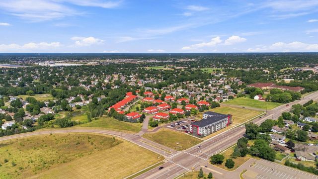 8605 Tessman Circle N, Brooklyn Park, MN 55445