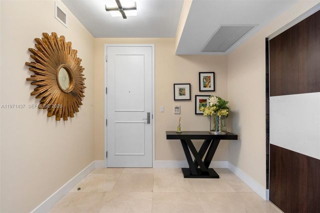 3301 NE 183rd St 1104, Aventura, FL 33160