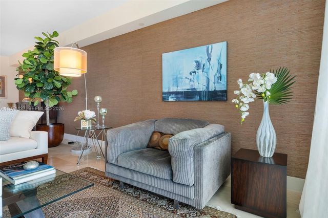 3301 NE 183rd St 1104, Aventura, FL 33160