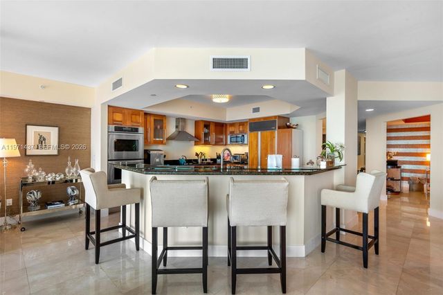 3301 NE 183rd St 1104, Aventura, FL 33160