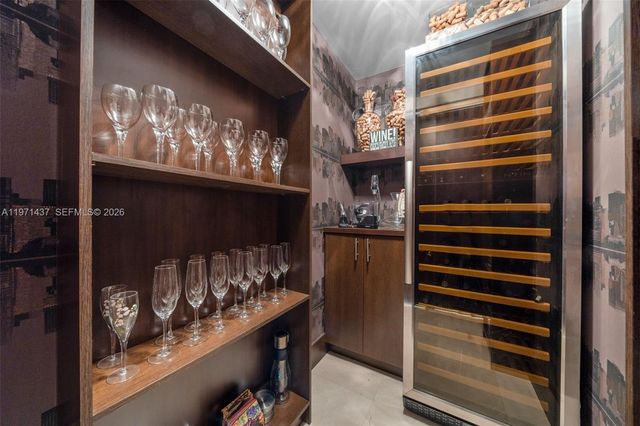 3301 NE 183rd St 1104, Aventura, FL 33160