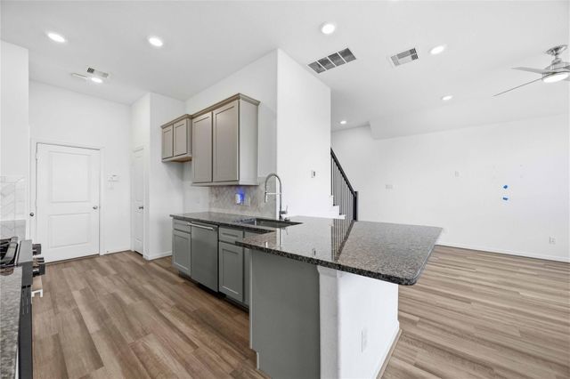 4058 Balboa Drive, Rosharon, TX 77583