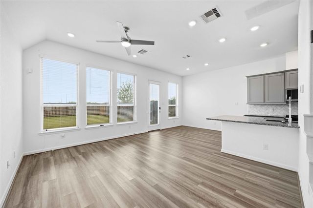 4058 Balboa Drive, Rosharon, TX 77583