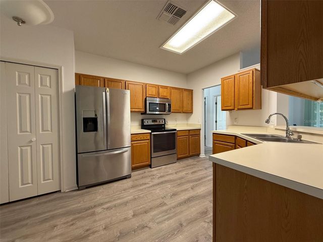 1814 WINDSOR OAK DRIVE, Apopka, FL 32703