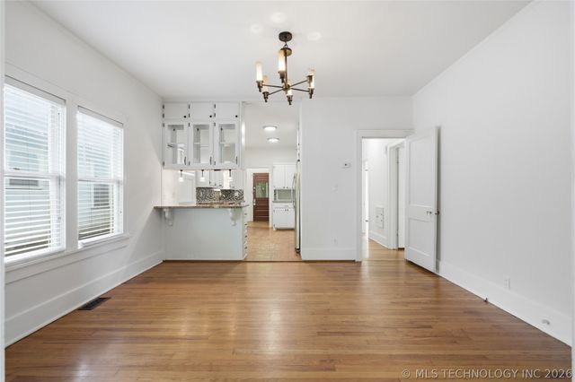 1527 S Yorktown Avenue, Tulsa, OK 74104