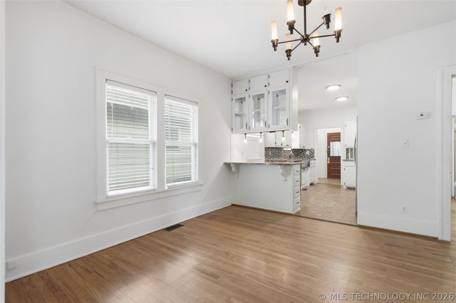 1527 S Yorktown Avenue, Tulsa, OK 74104