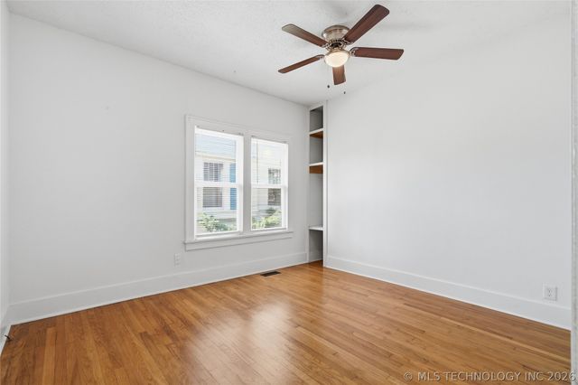 1527 S Yorktown Avenue, Tulsa, OK 74104