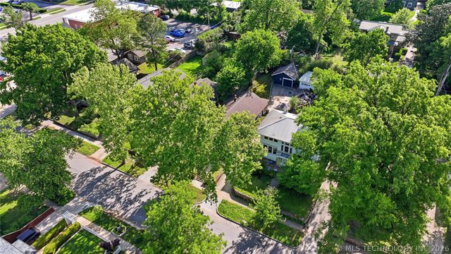 1527 S Yorktown Avenue, Tulsa, OK 74104