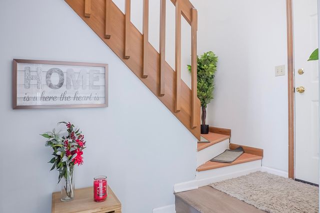 2590 Brookwood Drive, Crown Point, IN 46307