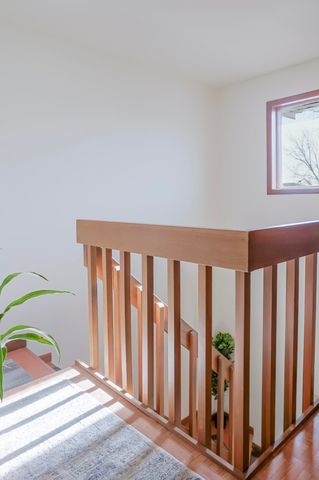 2590 Brookwood Drive, Crown Point, IN 46307