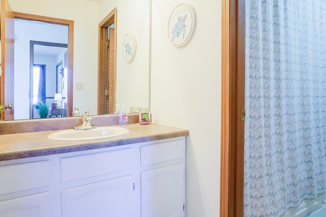 2590 Brookwood Drive, Crown Point, IN 46307