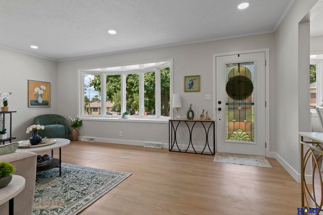 6121 Lexington Avenue, Lincoln, NE 68505
