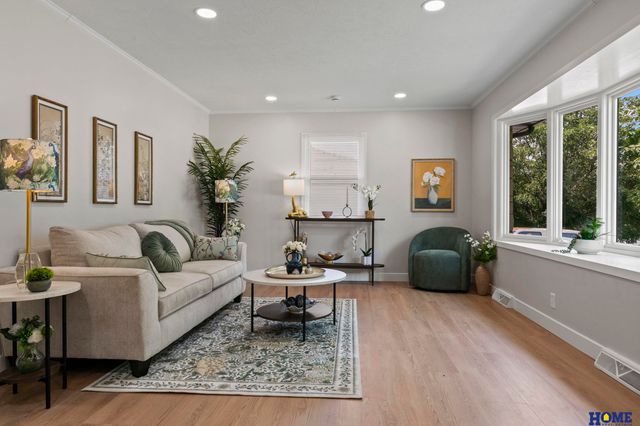 6121 Lexington Avenue, Lincoln, NE 68505