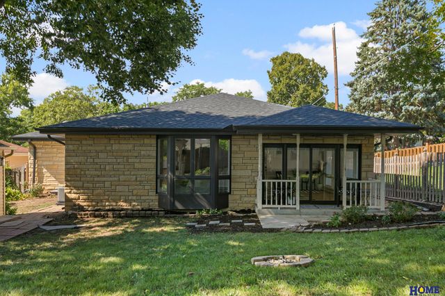 6121 Lexington Avenue, Lincoln, NE 68505