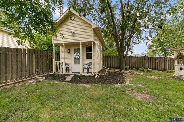 6121 Lexington Avenue, Lincoln, NE 68505