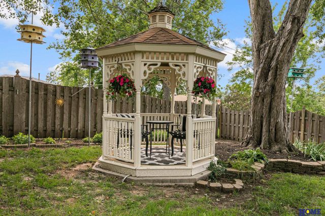 6121 Lexington Avenue, Lincoln, NE 68505