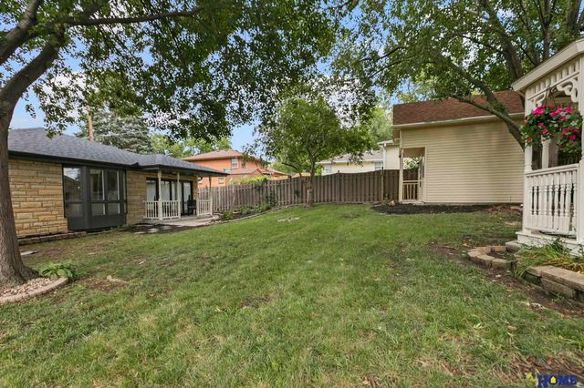 6121 Lexington Avenue, Lincoln, NE 68505