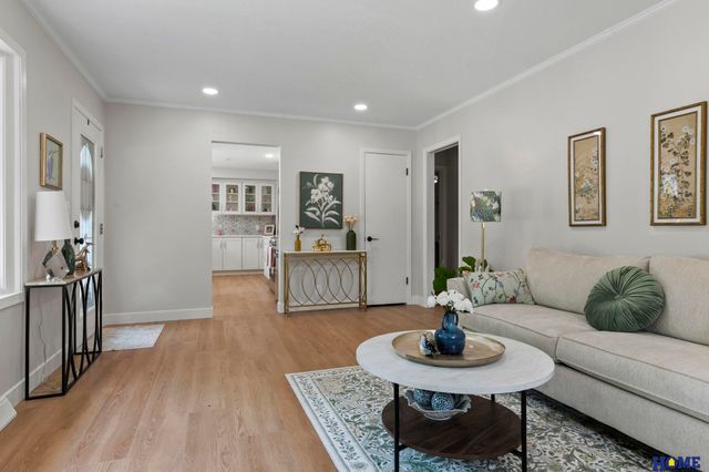6121 Lexington Avenue, Lincoln, NE 68505