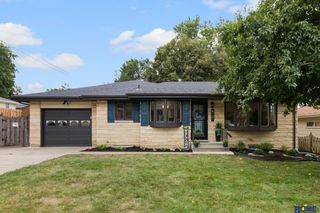 6121 Lexington Avenue, Lincoln, NE 68505