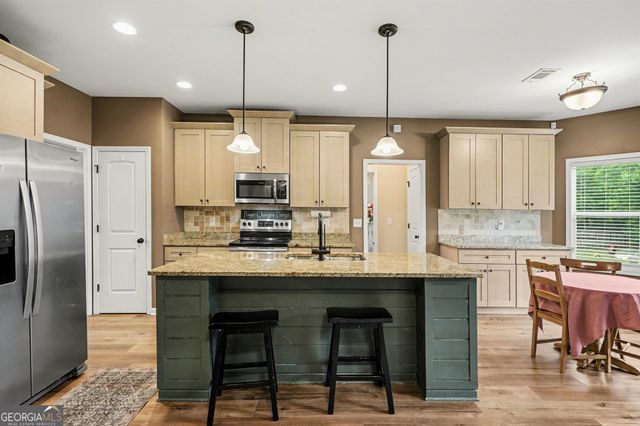 1136 Silverleaf Circle, Griffin, GA 30224