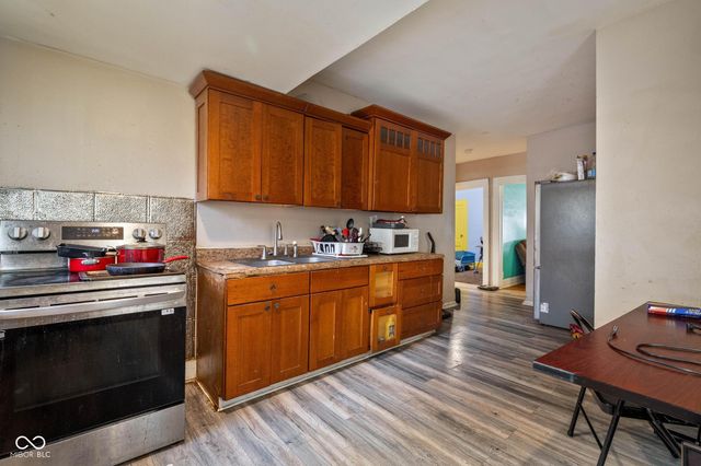 4809 E New York Street, Indianapolis, IN 46201