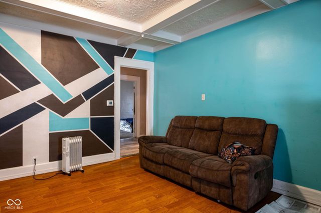 4809 E New York Street, Indianapolis, IN 46201