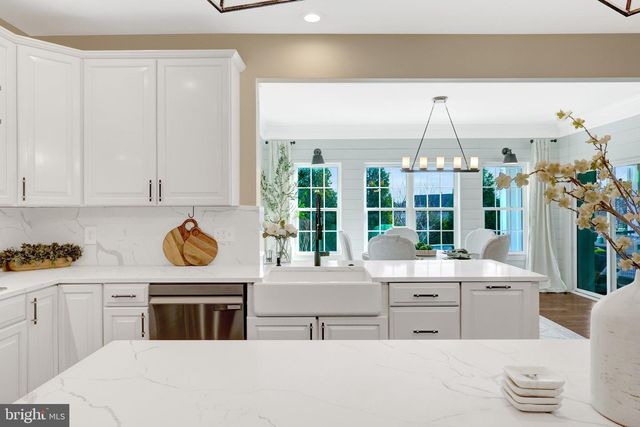 26760 CRUSHER DR, Chantilly, VA 20152